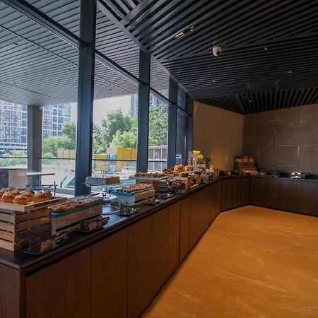 Essentia Premier Hotel Pune Wakad Pimpri-Chinchwad Zewnętrze zdjęcie