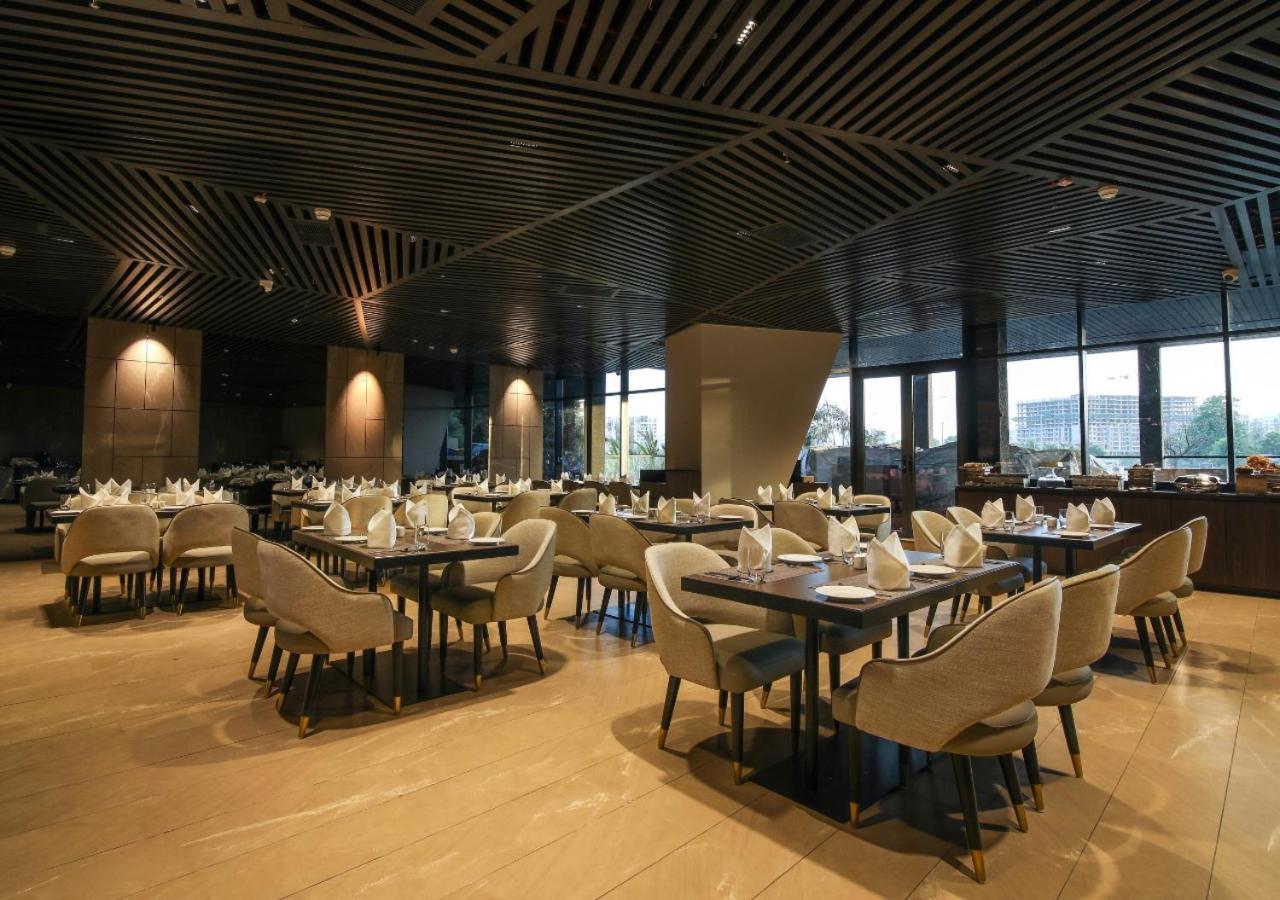 Essentia Premier Hotel Pune Wakad Pimpri-Chinchwad Zewnętrze zdjęcie
